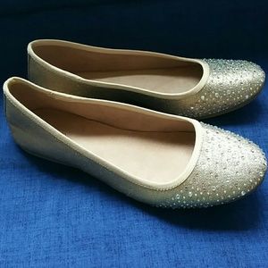 Style and Co gold flats